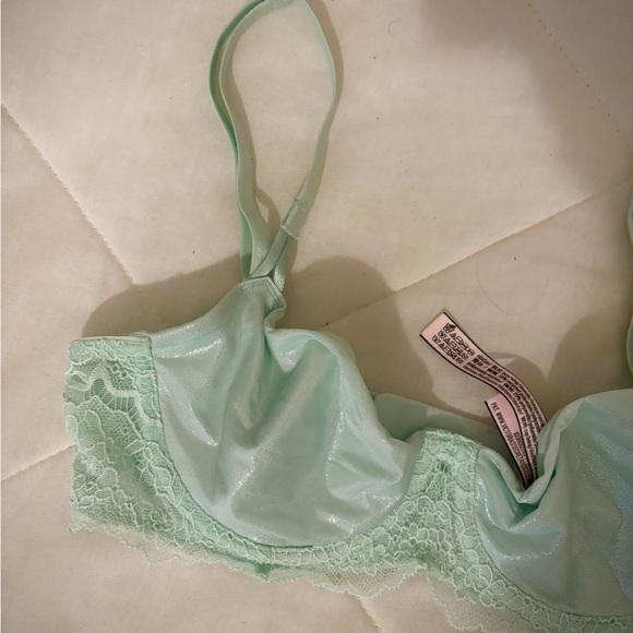 Victoria's Secret Lace Bra Trio - Black, Teal, Mint - Picture 4 of 5